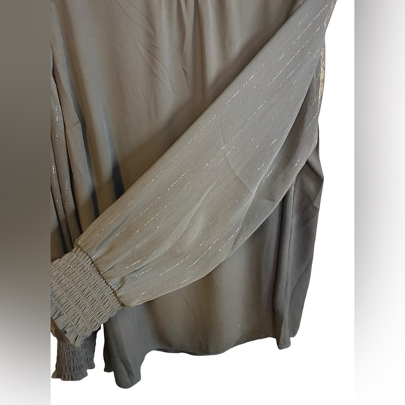 Torrid Women’s Black Long Sleeve Sheer Metallic Top 2X - Picture 4 of 7